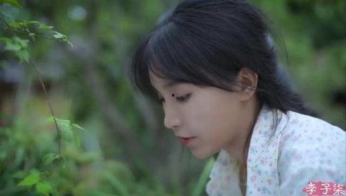 杨柒柒吃瓜视频,揭秘娱乐圈幕后故事 杨柒柒吃瓜视频,揭秘娱乐圈幕后故事